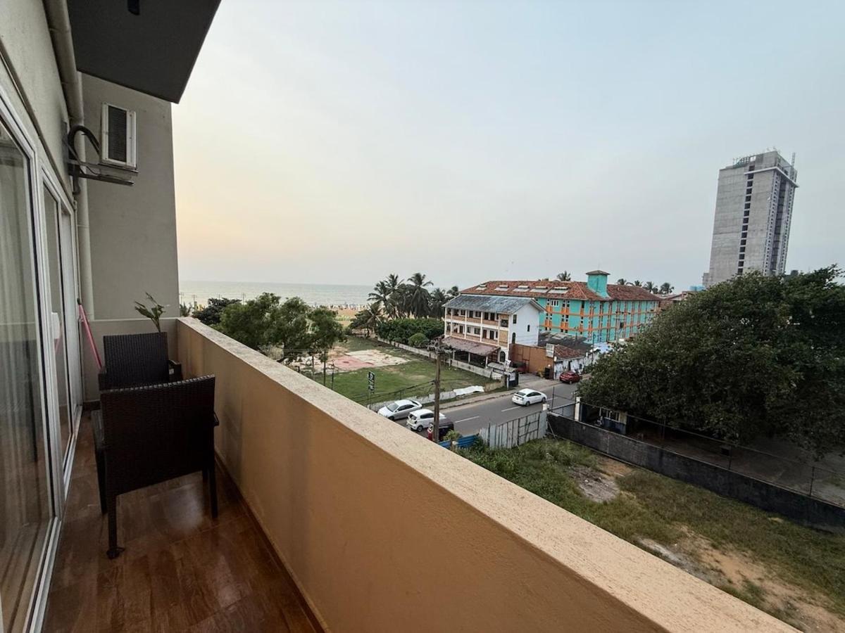 Ocean Breeze Negombo- Tidesend Luxury Beach Apartments Zimmer foto